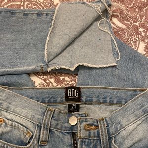 Light Washed Side Split Urban Jeans